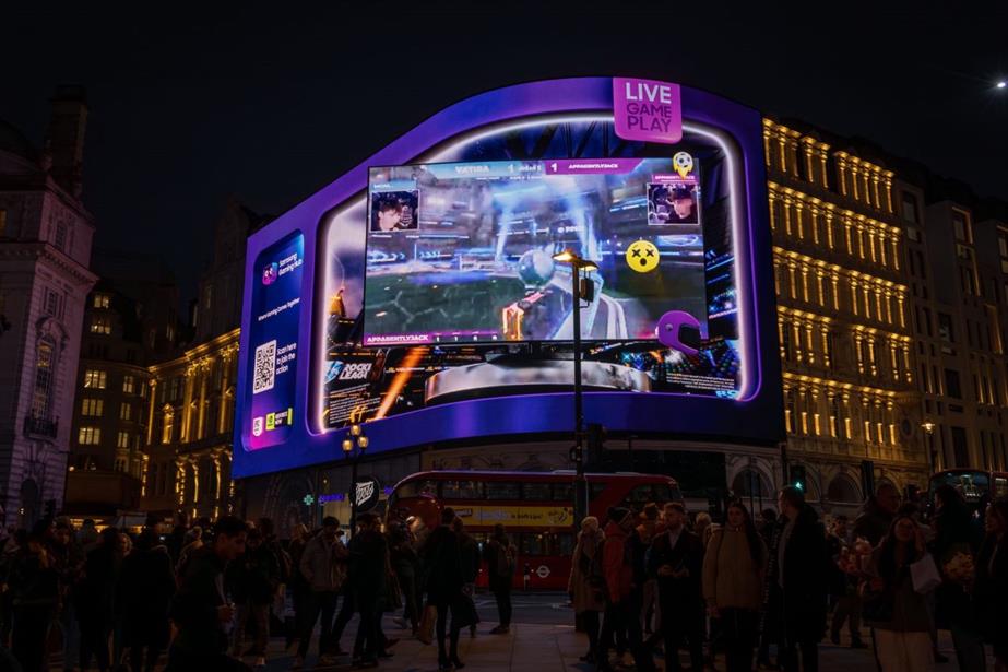 The Piccadilly Lights featuring the Samsung live gaming content
