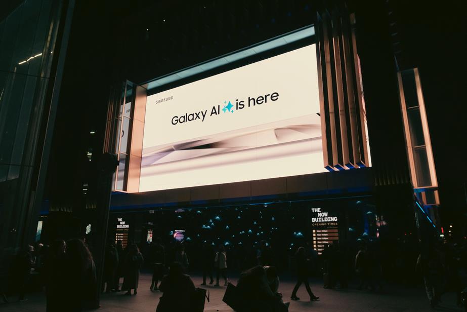 Samsung digital billboard declaring 'Galaxy AI is here'