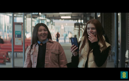 Girls talking 