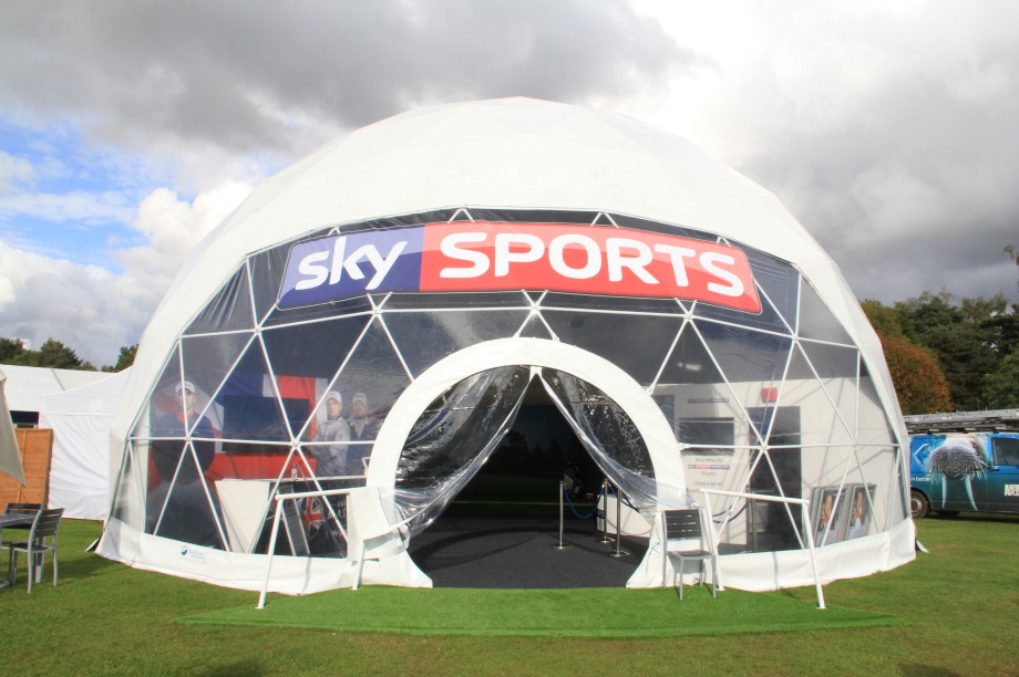 The 14-metre diameter dome contains a replica golfing green 