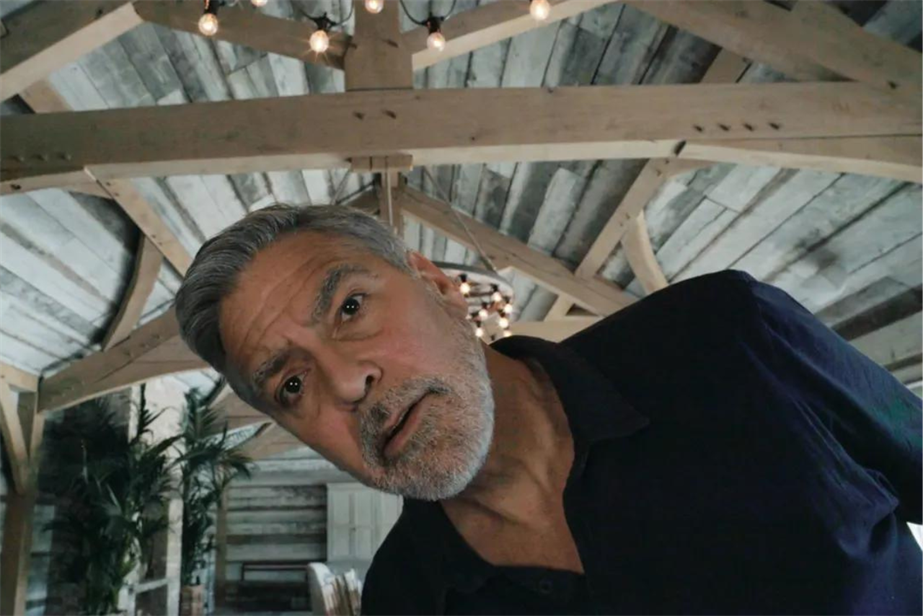 George Clooney in Warburtons ad 