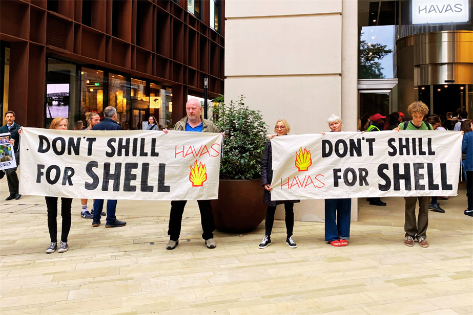 Climate activists stage protest at Havas London to stop network working with Shell (October 2023) 