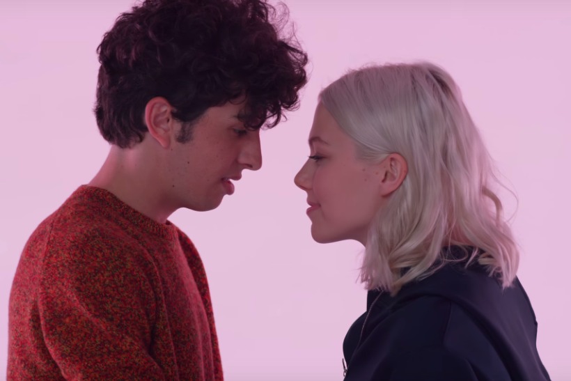 Apple: the 'Kiss' spot doesn't make sense