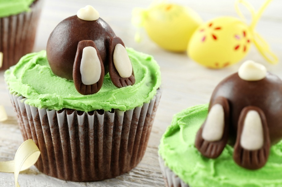 Giants versions of Dr. Oetker's 'bunny bum' design appear in Manchester and London