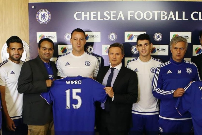 Chelsea FC: John Terry and Jose Mourinho with Wipro's digital team