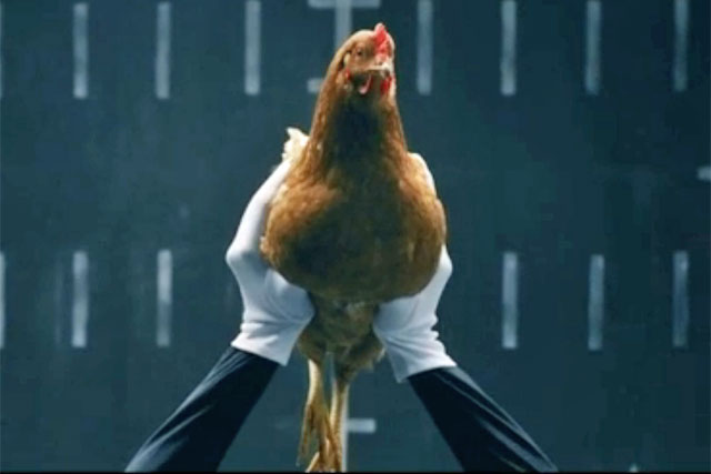 Mercedes-Benz: 'chicken' by Jung von Matt/Neckar