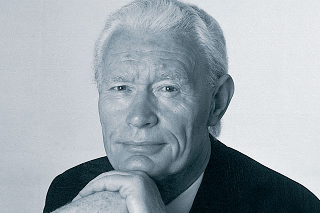 Jean-Claude Decaux: tributes to the adman have come from the current French PM and Nicolas Sarkozy