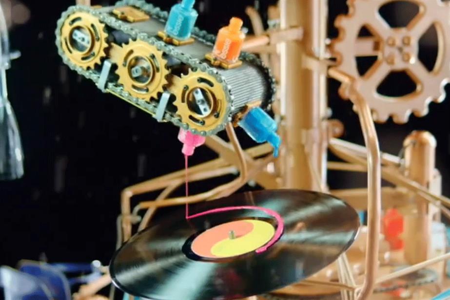 Hammerson: 'colliderscope' campaign by Isobel