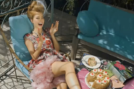 Lloyds Bank: 'it's on me' campaign