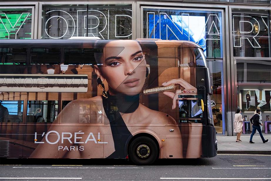 l'oreal bus ad