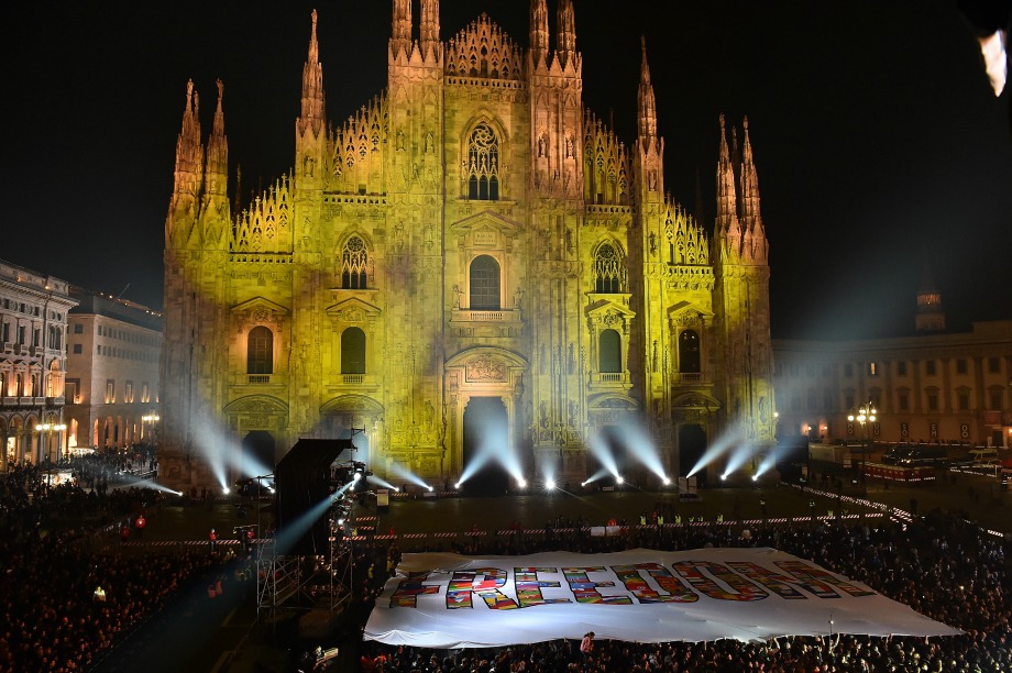 The Freedom flag was unveiled outside the Duomo di Milano