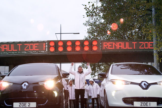 Renault Zoe: electric cars set to race on Scalextric track around London