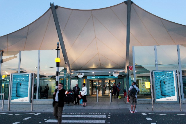 Heathrow Terminal 5: rebrands as 'Terminal Samsung Galaxy S5'
