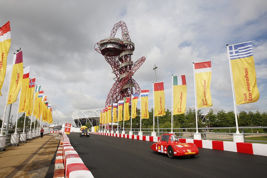 The event includes a 2.2 km race track