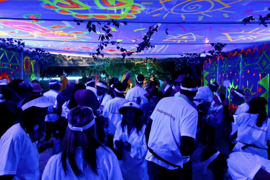 The party ended in the ‘commuter mosquito pit’ with a performance from a live band 