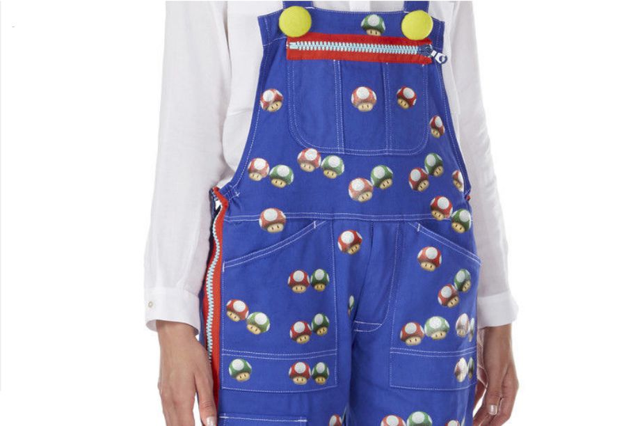 Holland's design features Power Up mushrooms (ebay.co.uk/usr/supermariodungarees)
