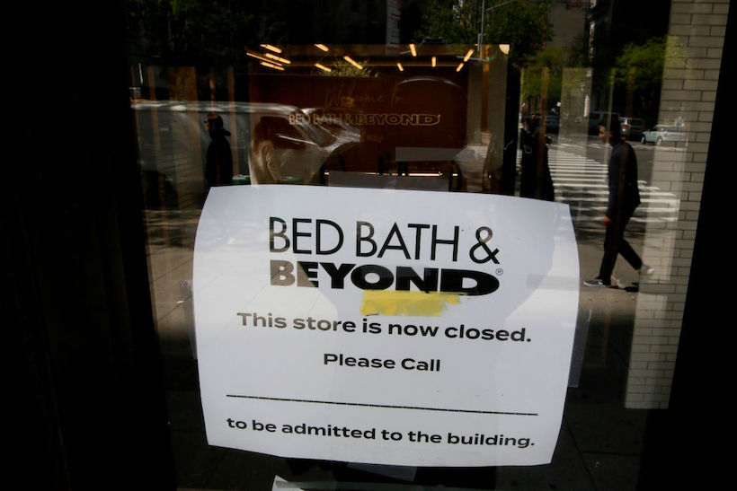 Bed Bath and Beyond closing sign