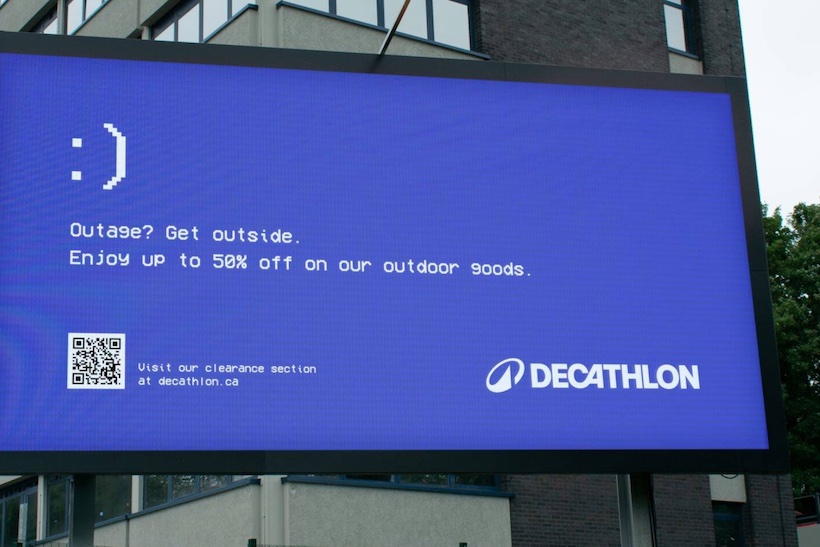 Decathlon ad simulating Microsoft Windows blue screen of death