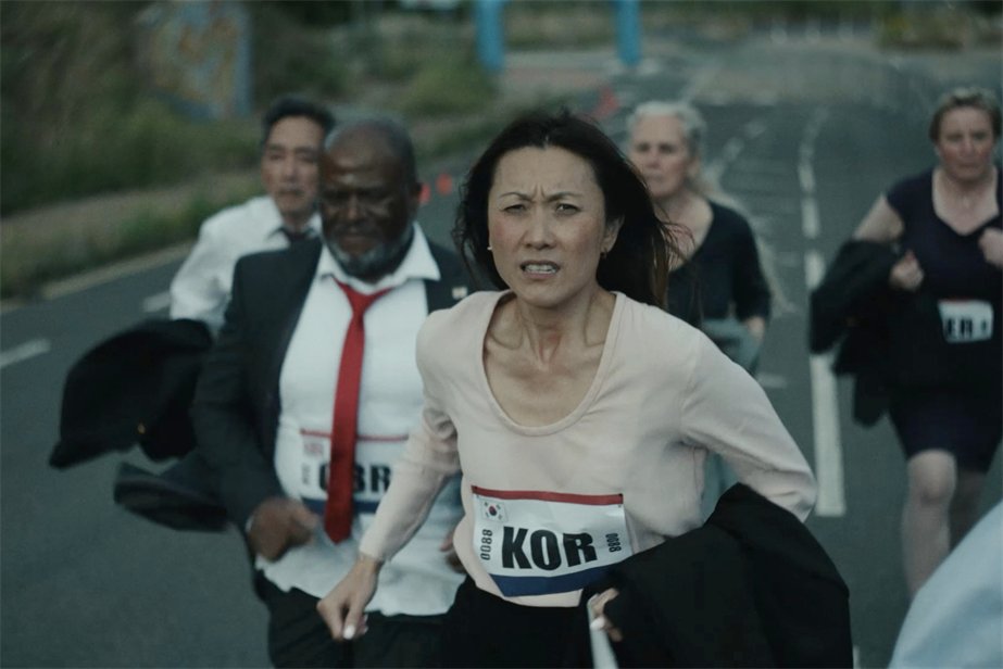 actors playing the part of politicians in greenpeace ad