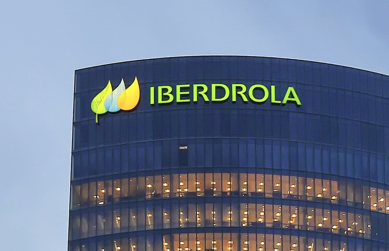 Iberdrola's Avangrid scraps $8 billion deal to create US renewables giant