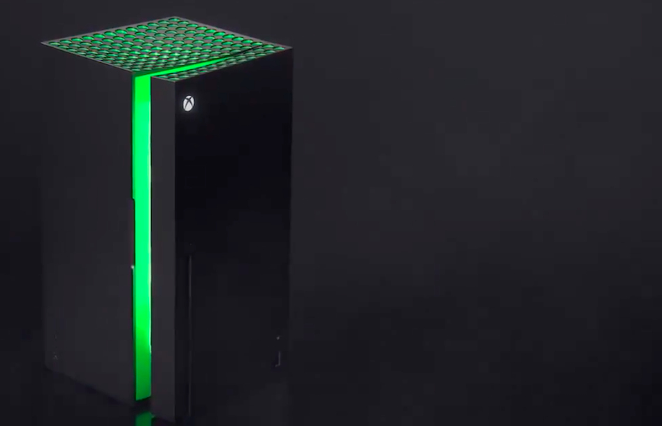 Xbox Series X Replica Mini Fridge - Xbox Series X