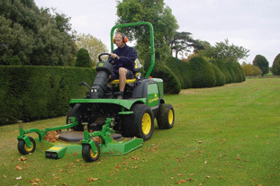 John Deere 1565 Series 2 front mower HortWeek