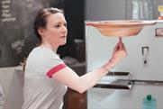 Florette ad shows clever kitchen routine of chopping and throwing