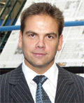 Murdoch: resigns position