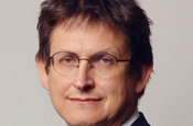 Rusbridger: taking 10% pay cut
