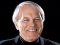 Alec Gerster, Initiative