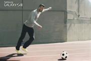 Samsung: David Beckham kicks off the 2012 Olympics in their Galaxy S III ad
