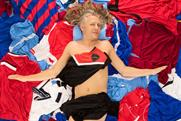 Jimmy Bullard: re-enacts American Beauty for Carling's football promo