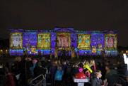 Queen's face breaks record on Buckingham Palace