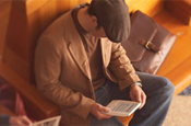 Amazon Kindle: launches app for iPod and iPhone