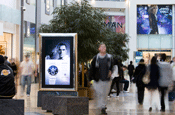 IBlink: six digital six-sheets at Charing Cross station