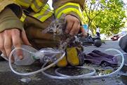 GoPro: fireman rescues kitten