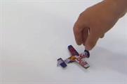 Red Bull: stop-motion plane construction Vine