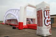 Up & Go's inflatable Sydney Harbour Bridge (@UpandGoUK)