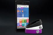 Sony: SmartBand wearable device interacts with Xperia smartphones