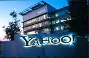 Microsoft circles amid interest in Yahoo, Google trial