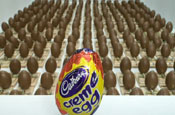 Cadbury's Creme Egg 'mousetrap' by Publicis