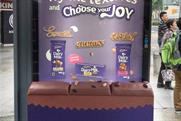 In Singapore, Cadbury lets commuters browse with their butts
