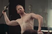 Hunger inspires naked model mishap in Snickers Crisper spot