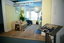 The Definitely Maybe album cover was recreated in 3D for the event
