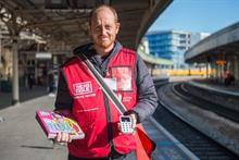 Big Issue vendors to accept contactless payments