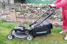Review - Pedestrian mowers