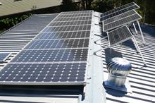 Prospects for solar sector development look uncertain into 2016 - image: Pixabay