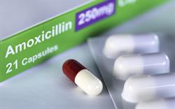 Antibiotics 'prescribed for too long' in 80% of respiratory infections