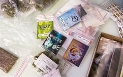 Report reactions to legal highs via new website, GPs urged