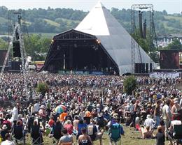 Glastonbury founder backed over quarry plan